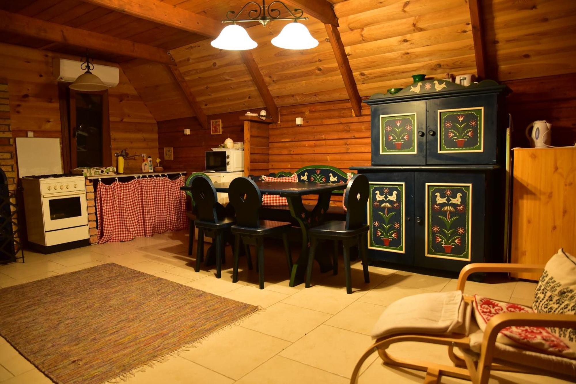 Gyoember Tanya Villa Asotthalom Ruang foto